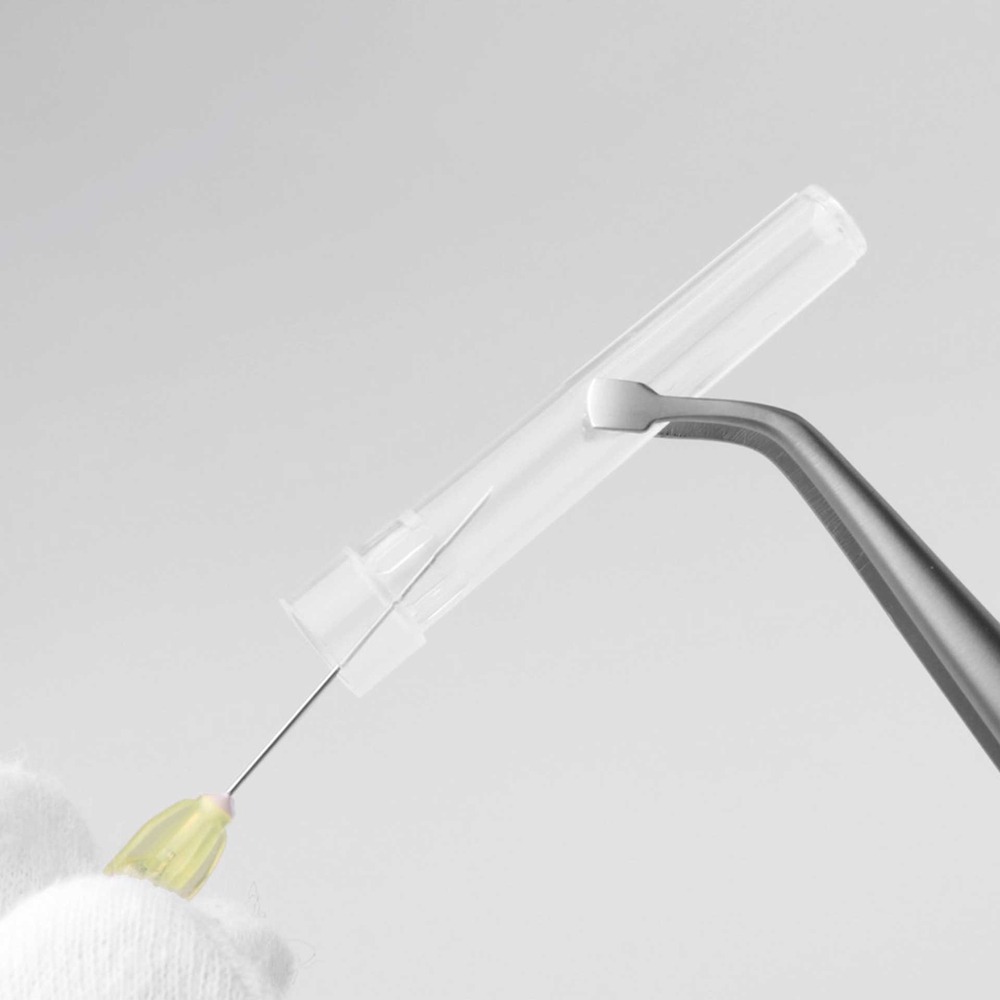 2230-20F-Universal-Fasspinzette-RS-TW-ergonomische-Dentalinstrumente-fuer-Frauen-mit-Spritze