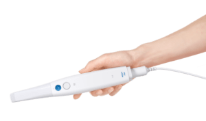 i700-wireless-top-hand-with-wired-battery-1201x708-257df07